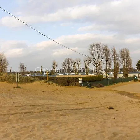 8 Berth Caravan With Free Wifi At Heacham Holiday Park In Norfolk Ref 21008E Exterior photo